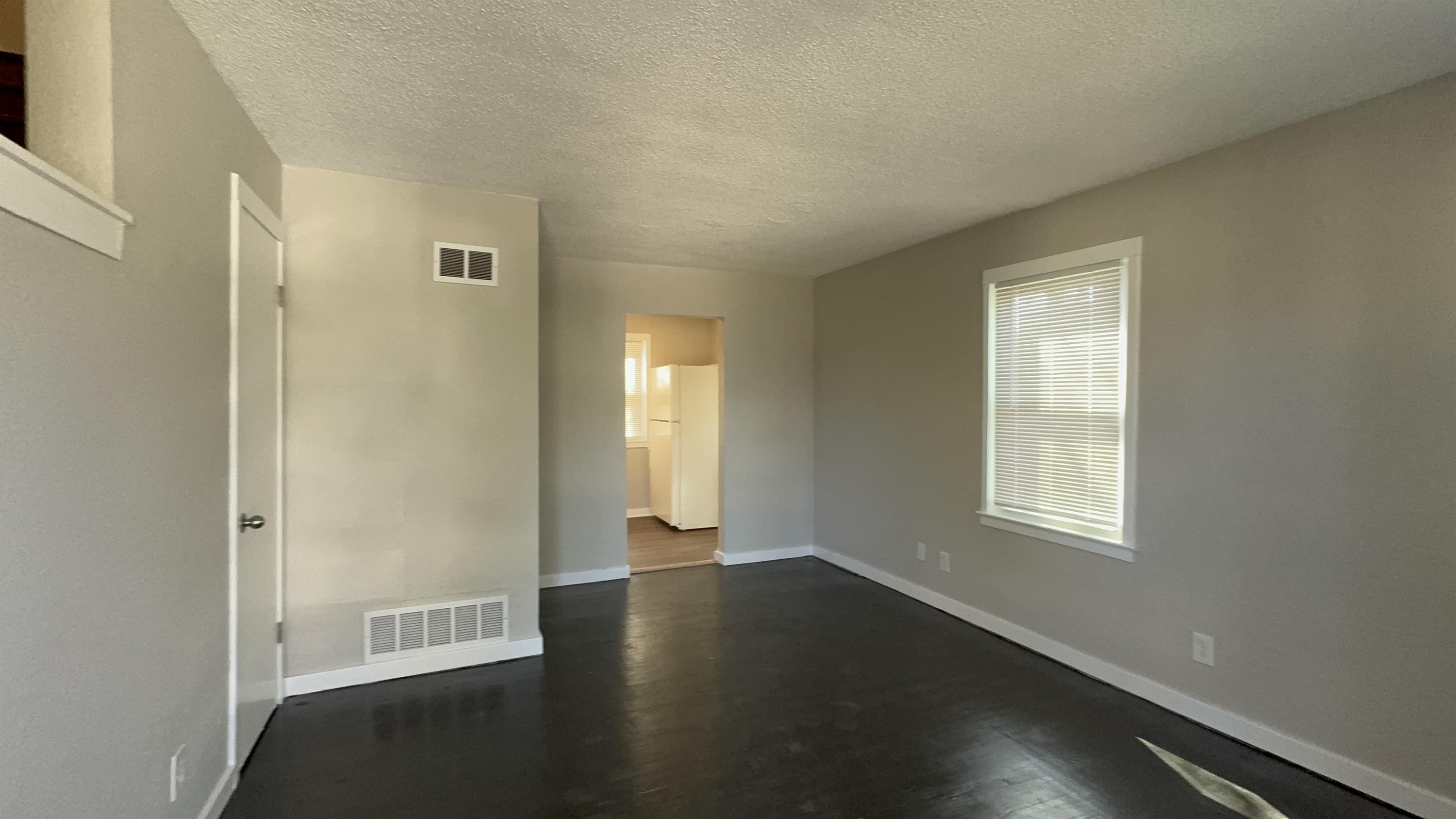 4031 Wabash Avenue - 2